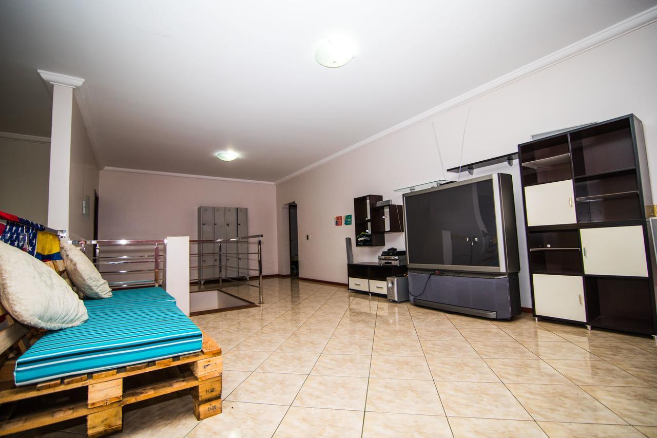 Made In Brazil Hostelフォス・ド・イグアス エクステリア 写真